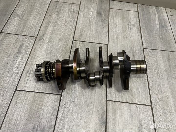 Коленвал AUK BKH BYU CAL Ауди А4 Б7 А6 С6 Q5 8R