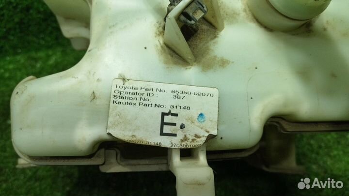 Бачок омывателя Corolla 150 (06-13) 2мотора б/у