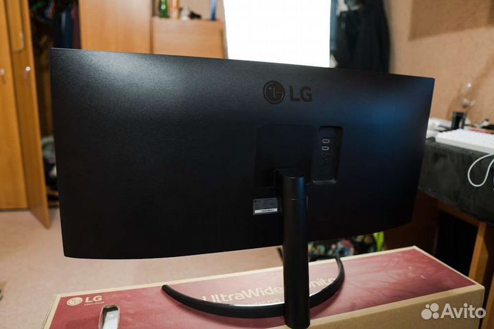 Монитор LG 34 Ultrawide 34WP500