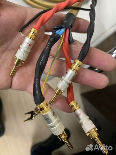 Акустический кабель van den hul