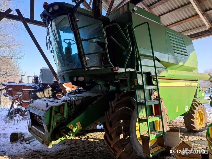 Комбайн John Deere W330, 2012