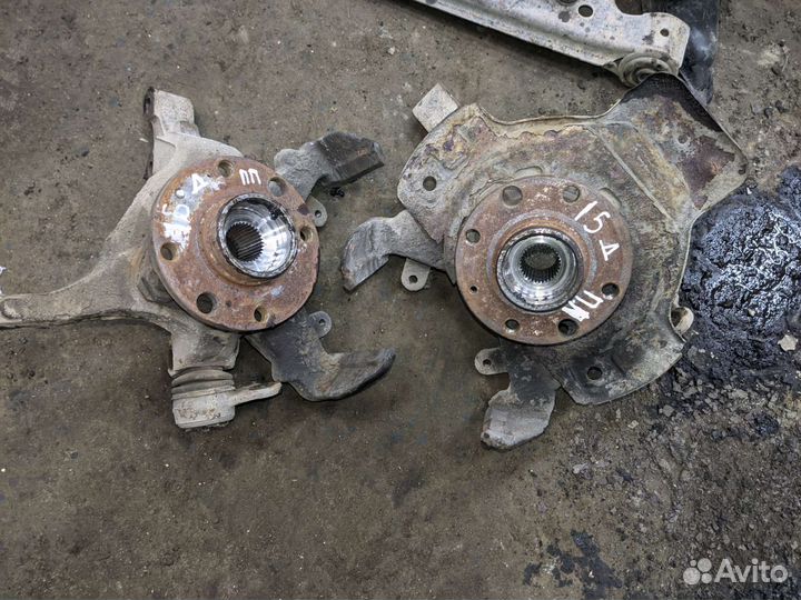 Поворотный кулак Opel Astra G