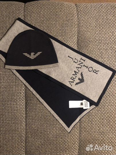 Комплект шапка и шарф Armani
