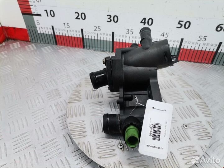 Корпус термостата seat Leon 2001 032121111BA