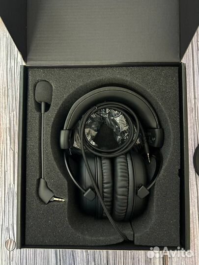 Игровые наушники hyperx cloud core