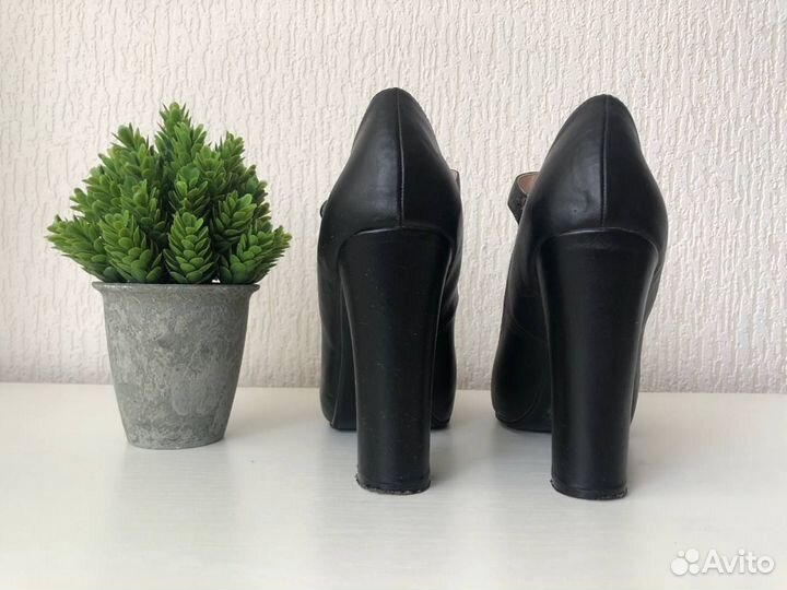 Туфли женские 40 размер, черные