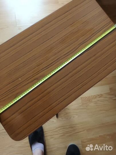 Столик для телевизора