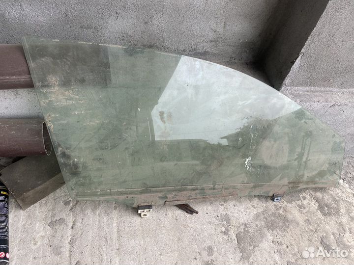 Toyota corolla 150 стекло двери передняя правая
