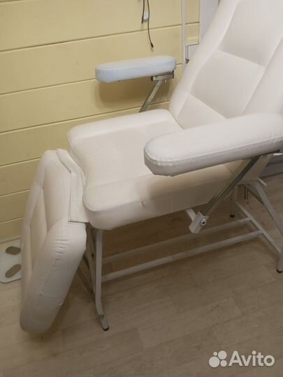 Косметологическое кресло