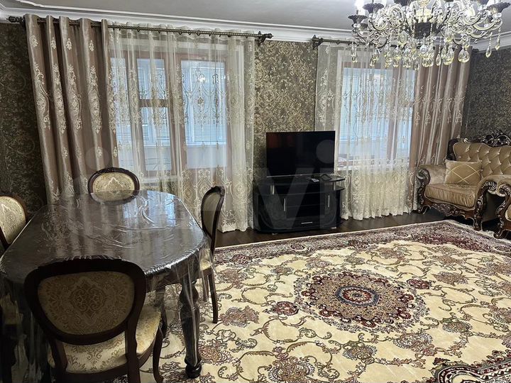 3-к. квартира, 88 м², 1/9 эт.