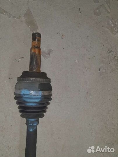 Привод правый Toyota avensis 250 объём 1.8