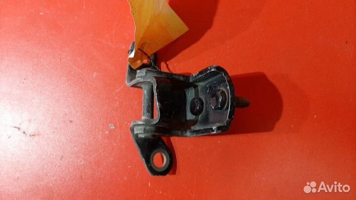 Петля двери задняя левая Toyota Rav4 ACA21 1AZ-FSE