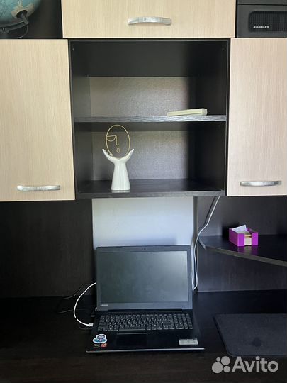 Стол письменный б/у в отличном состоянии