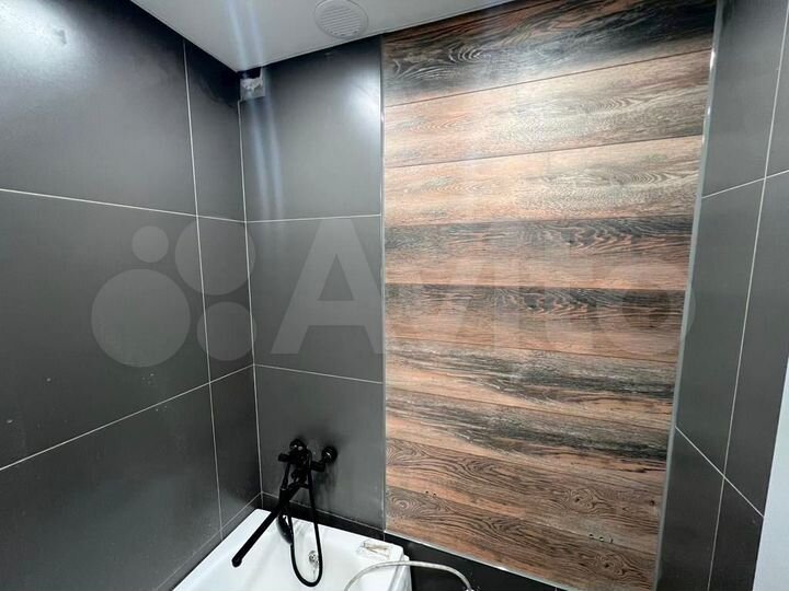 2-к. квартира, 56 м², 2/5 эт.