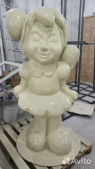 Нанесение полимочевины на декорации, фигуры