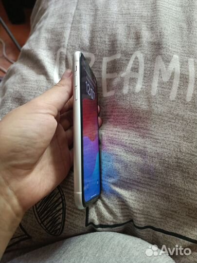 iPhone Xr, 128 ГБ