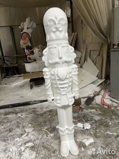 Декорация из пенопласта