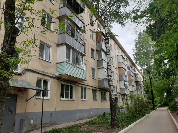 Комната 19 м² в 4-к., 5/5 эт.