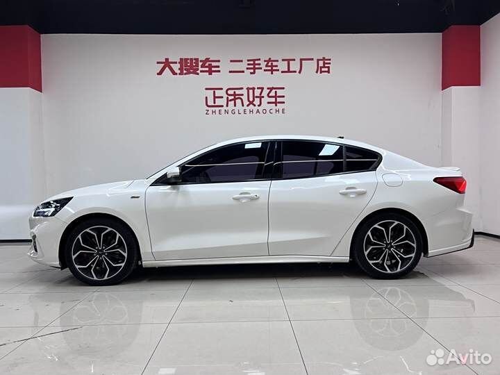 Ford Focus 1.5 AT, 2021, 43 000 км