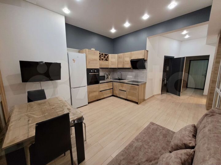 2-к. квартира, 70 м², 1/4 эт.