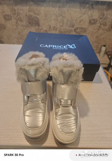 Дутики женские зимние