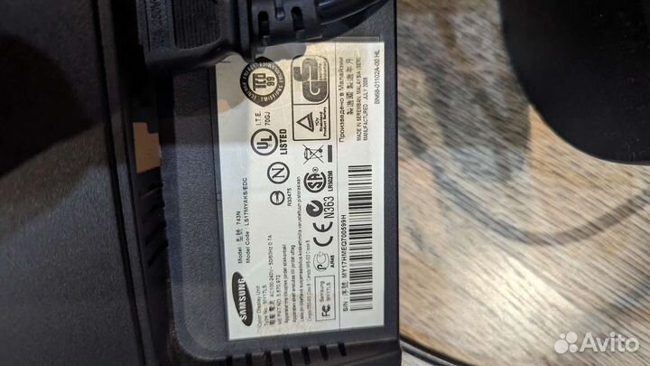 Монитор Samsung