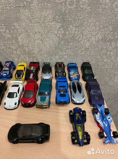 Машинки hot wheels