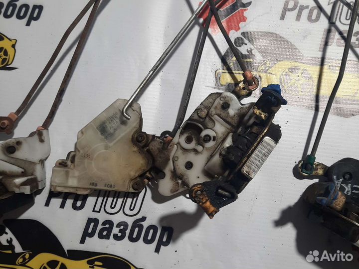 Nissan almera дверные замки