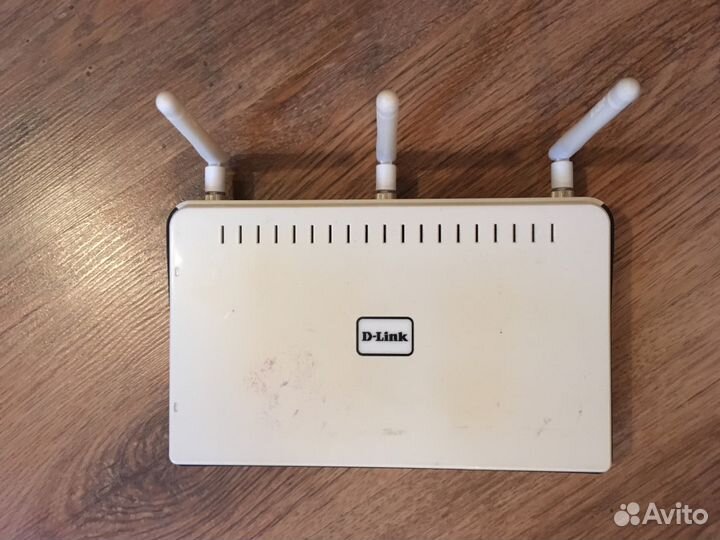 Продам WiFi роутер d-link dir 655
