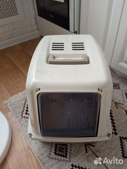 Закрытый туалет - лоток для кошек. Новый