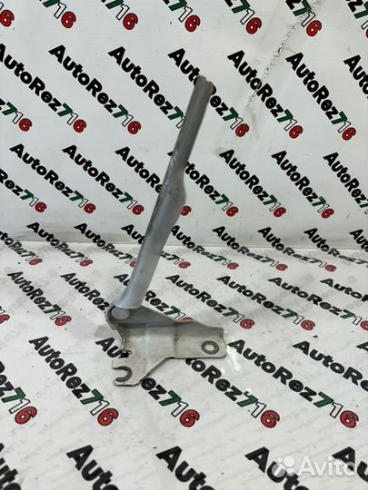 Петля капота левая Volkswagen Polo 5 хетчбек CGP 1