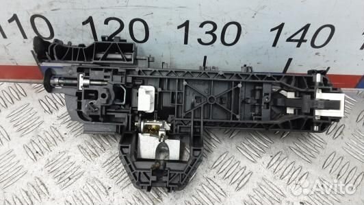 Ручка наружная передняя левая mercedes benz C-clas