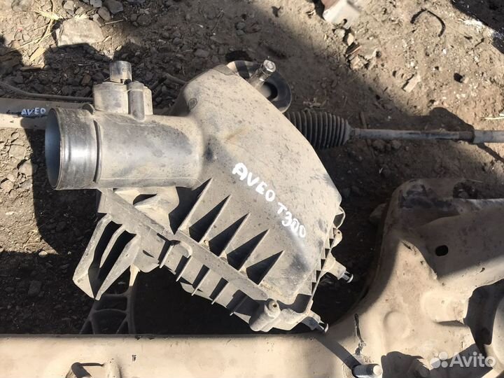 Корпус воздушного фильтра Chevrolet Aveo t300
