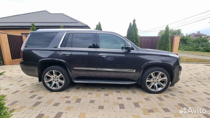 Cadillac Escalade 6.2 AT, 2015, 227 000 км