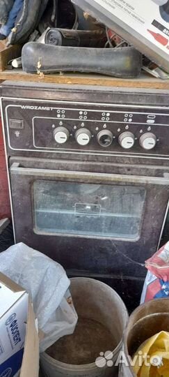 Стиральная машина и газовая плита на запчасти