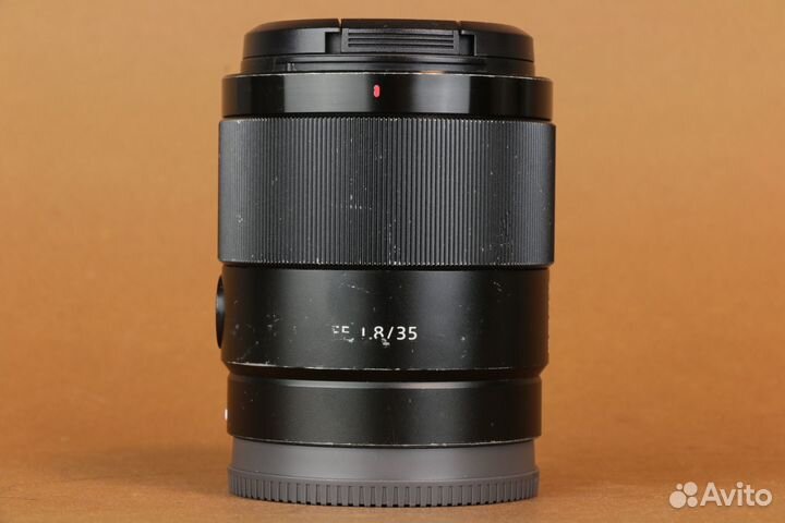 Sony FE 35mm f/1.8 (id-18173)