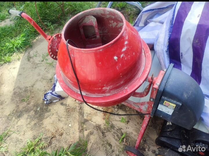 Бетономешалка был в использовании 2 раза