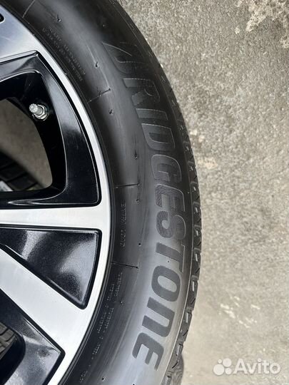 Bridgestone Alenza 001 225/60 R18 104W