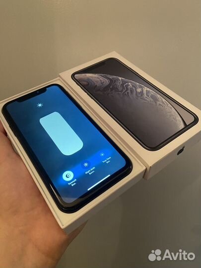 iPhone Xr, 128 ГБ