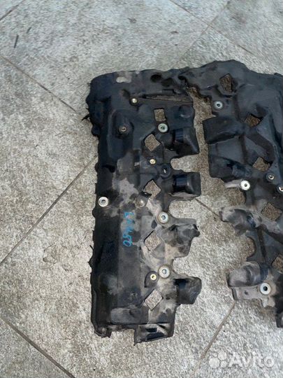 Накладка клапанной крышки Lexus Lx450D J200 4.5