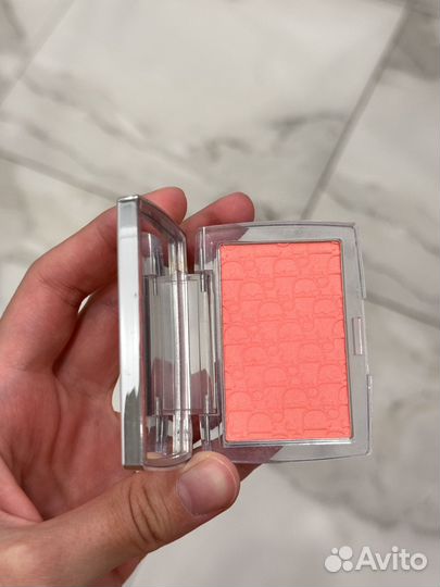 Румяна dior backstage