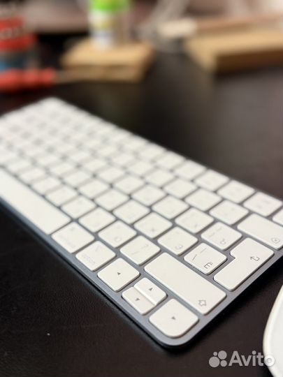 Apple magic keyboard touch id