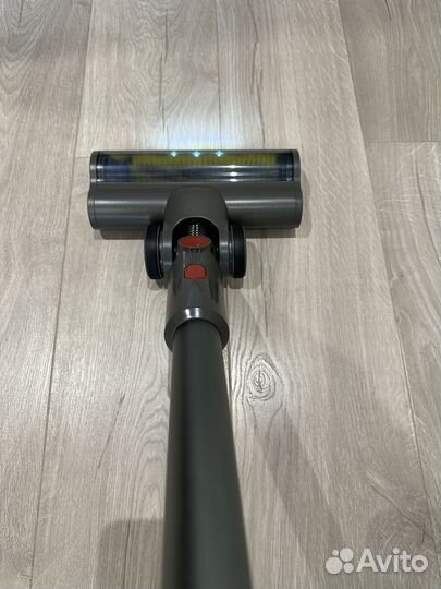 Пылесос Dyson v15