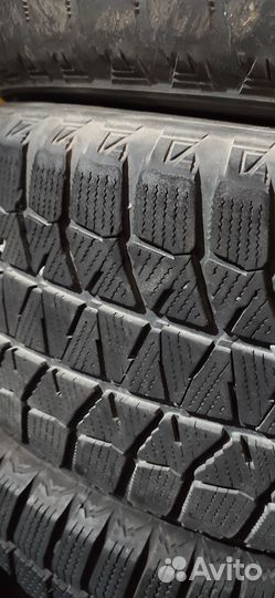 Bridgestone Blizzak WS-80 215/60 R16 95H