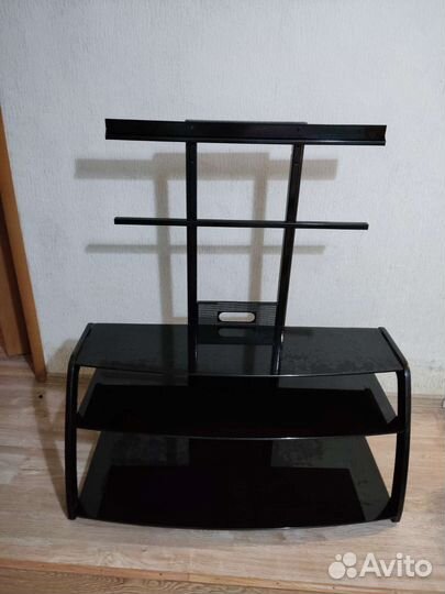 Стеклянная тумба под телевизор