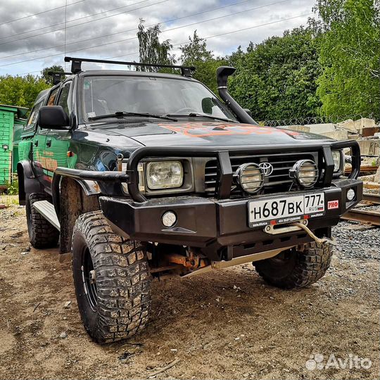 Бампер риф силовой перед Toyota Hilux 2012-2014