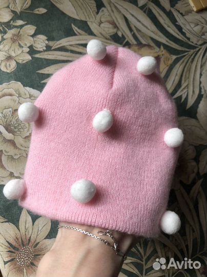 Демисезонная шапка для девочки