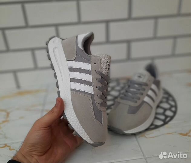 Кроссовки Adidas Retropy E5