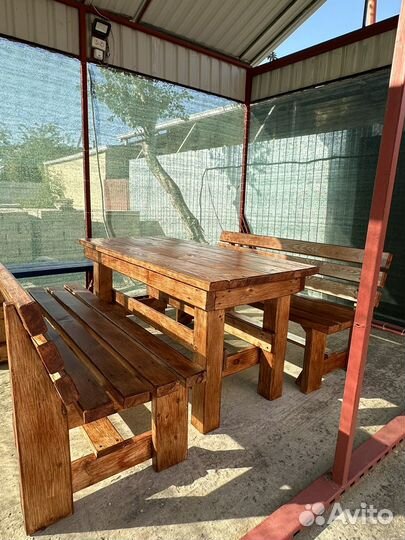 Продам Комплект Стол и Лавки