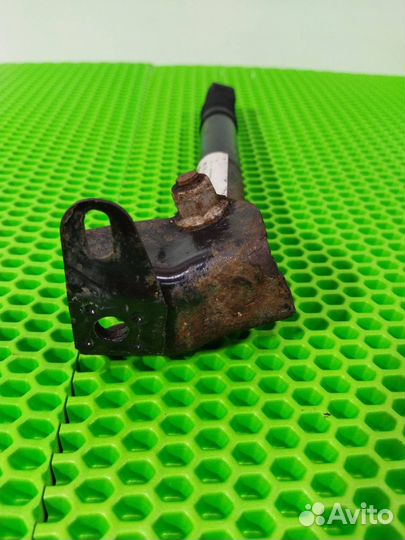 Амортизатор кузова (кабины) передний Land Rover